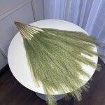 Світло-зелений