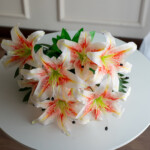 Біло-помаранчевий