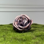 Грязно-розовый