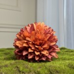 Помаранчево-коричневий